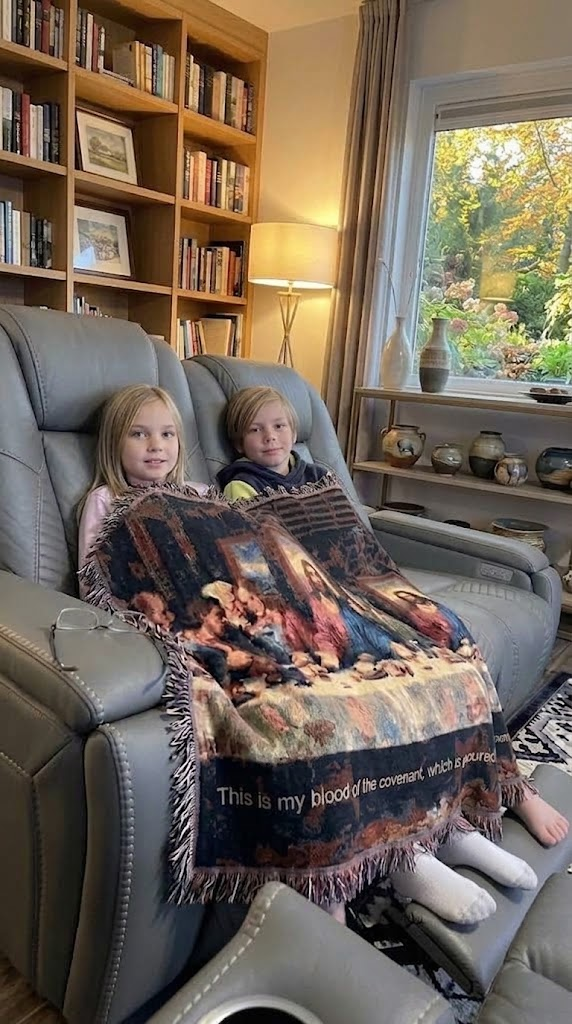 The Last Supper Woven Blanket — Covenant Home